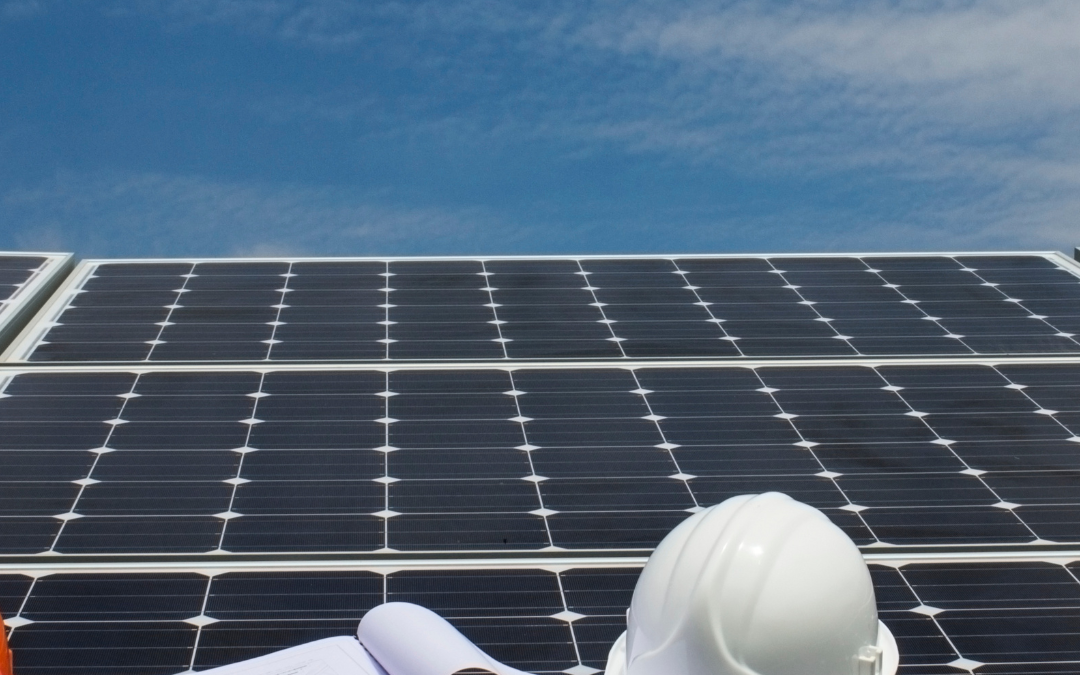 What Homeowners Should Consider Before Installing a Residential Solar Panel Inverter