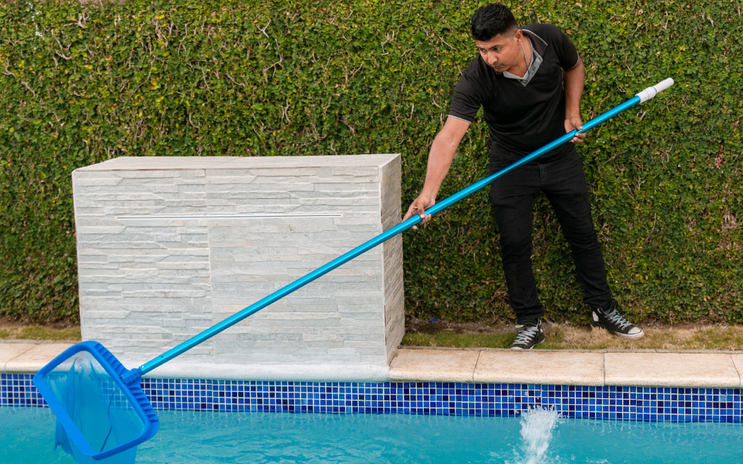 pool cleaning service in St Petersburg FL
