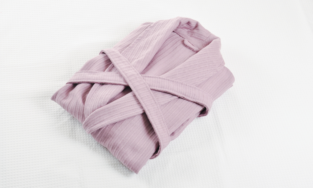 How Luxury Bathrobes Wholesale UK Suppliers Are Transforming Hotel and Spa Experiences